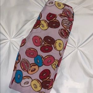 Baby pink LulaRoe donut leggings - size Tween